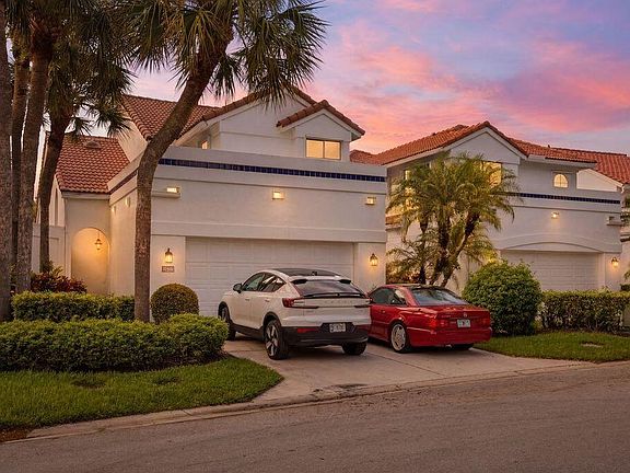 3rd image of 5544 Fox Hollow Drive