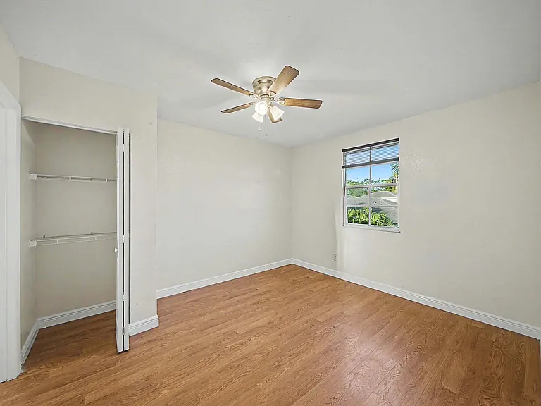 5789 Woodland Point Dr — Photo 49