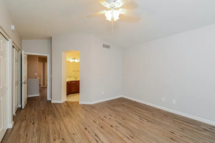 4955 W Oraibi Dr — Photo 9