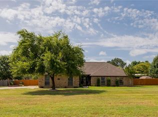 120 Longbranch Rd, Burleson, TX 76028