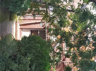 7336 Vleigh Pl, Flushing, NY 11367