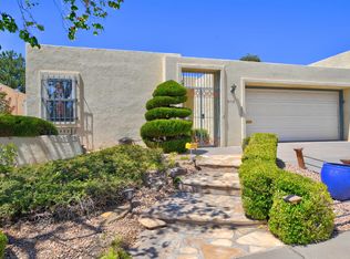 6113 Rio Hondo Dr NE, Albuquerque, NM 87109