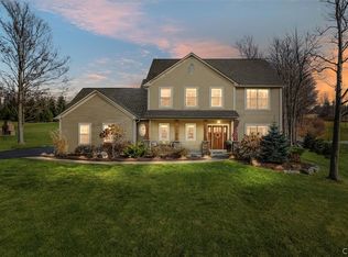 9127 Whistling Swan Ln, Manlius, NY 13104