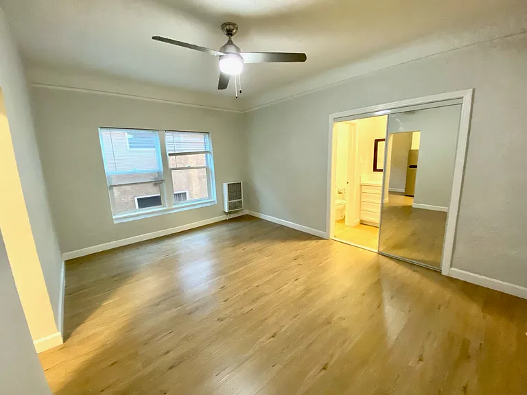 Gramercy Lofts — Photo 12