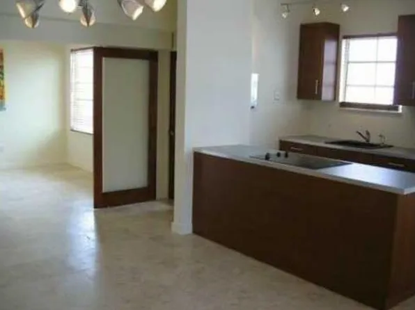 610 8th St APT 101, Miami Beach, FL 33139