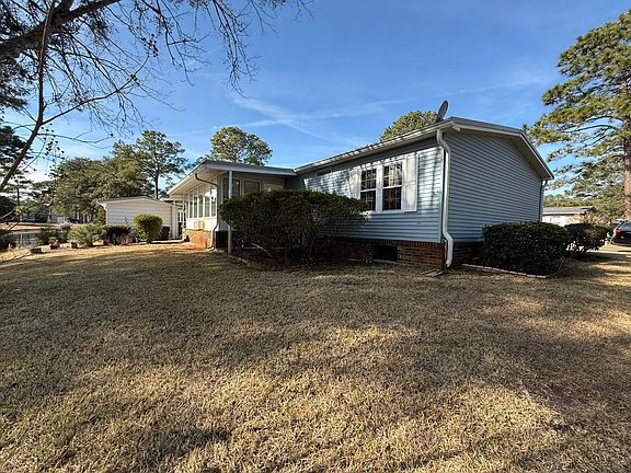 3rd image of 3208 Santee Dr #429