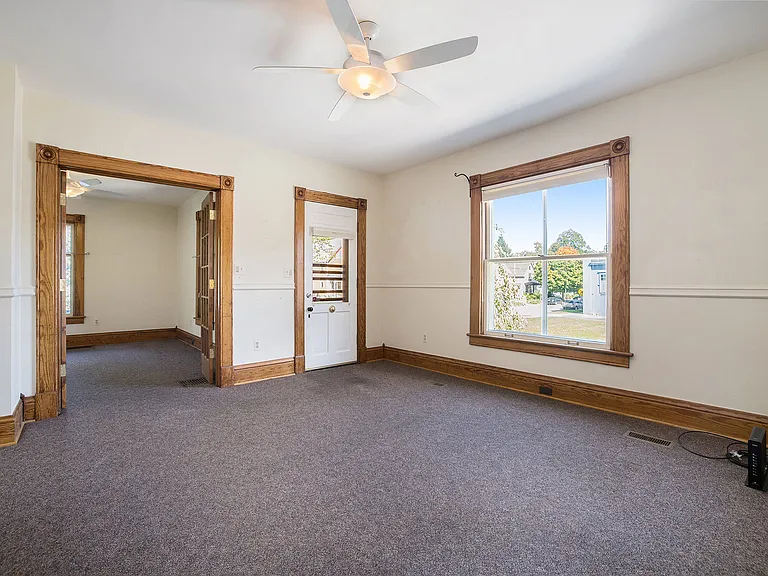 529 S Ashley St — Photo 10