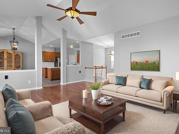 3rd image of 2205 Potters Mill Cir