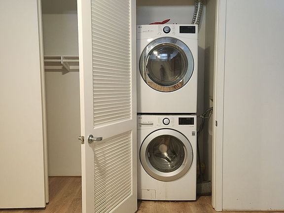 4th image of 1025 Island Ave Unit 606