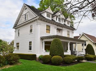 127 N Main St, Columbiana, OH 44408