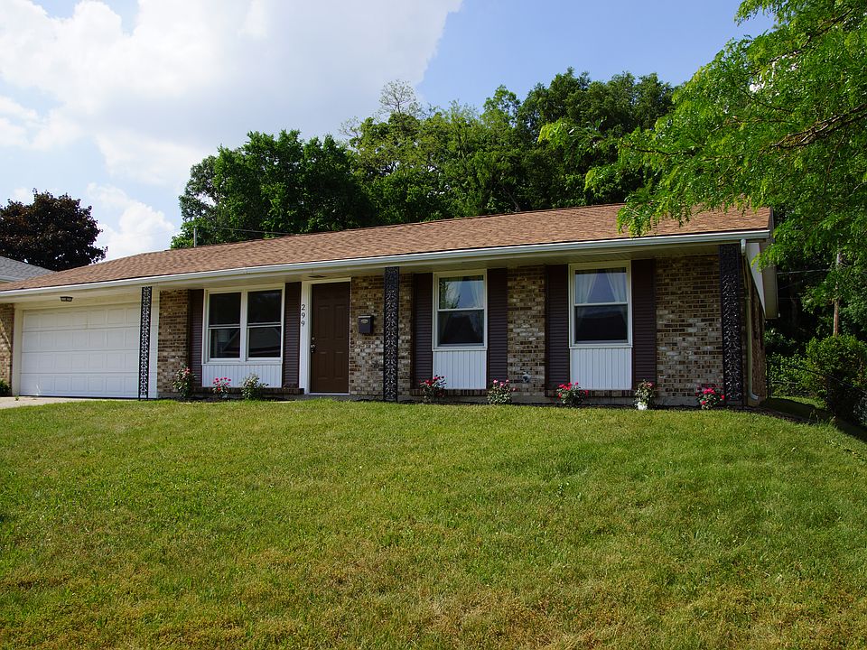 1st image of 299 Carpenter Dr