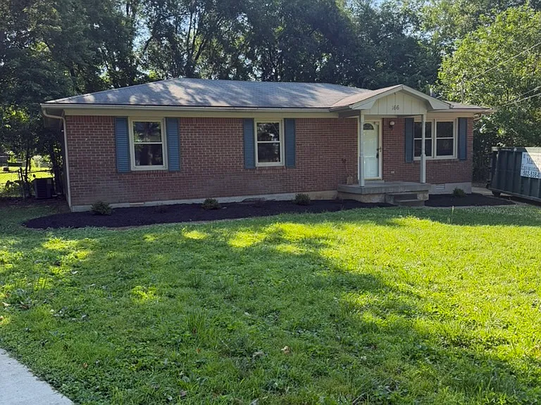 166 Kimberly Ct — Photo 1