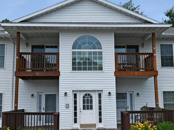 1025 E Lincoln St, East Tawas, MI 48730