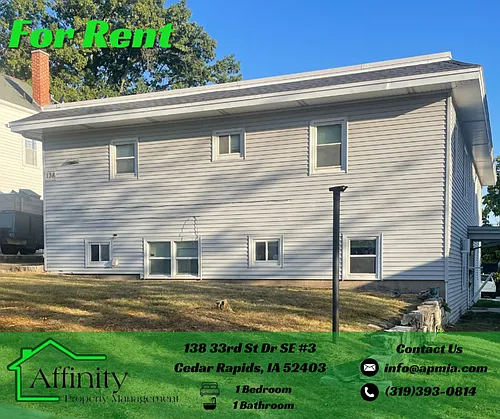 138 33rd Street Dr SE #3 Photo 1