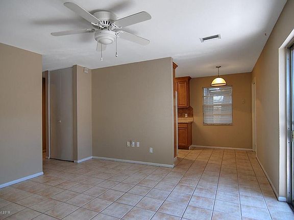 5th image of 2373 Delaware Dr