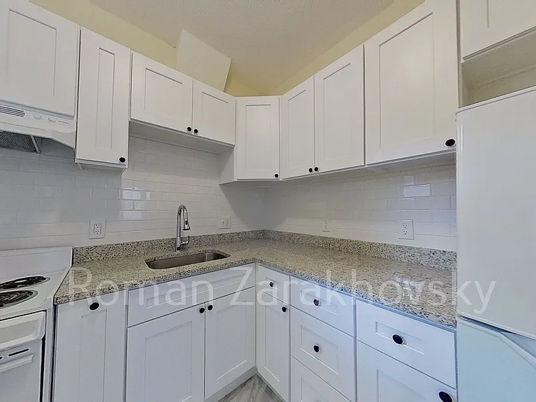 7 Wade St #6 — Photo 19