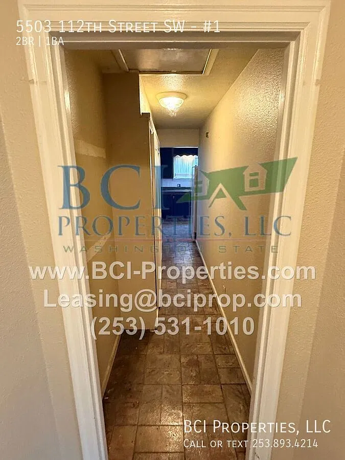 Remodeled 2 bedroom apartment available in Lakewood! — Photo 4