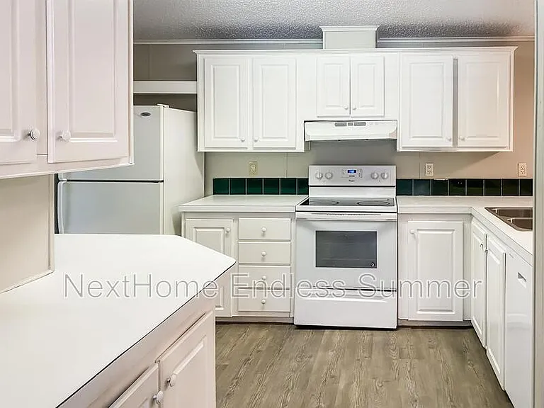 608 Bee Bee Dr — Photo 6