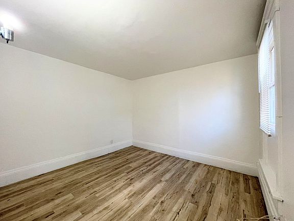 5th image of 110 W 5th Ave APT 4