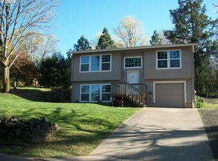 885 SW Pioneer Dr, Willamina, OR 97396