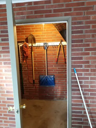 Large outdoor storage for bikes, skis, etc...