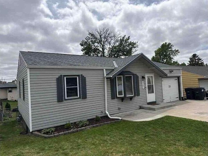 1st image of 4461 Dayton St