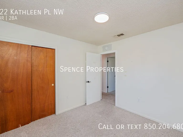 322 Kathleen Pl NW — Photo 29