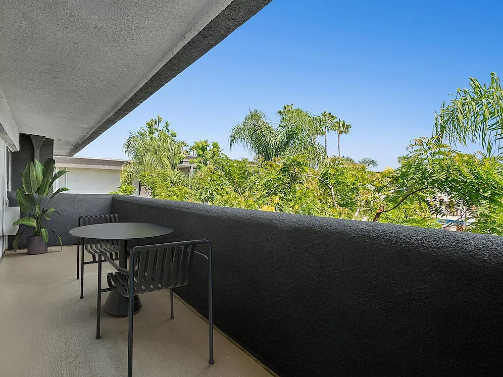 AVA Pacific Beach — Photo 4