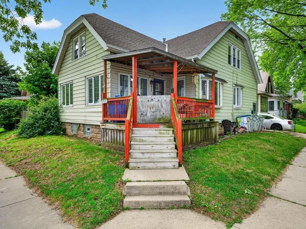 2735 W Harrison AVENUE, Milwaukee, WI 53215