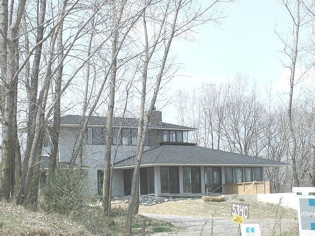 Custom, River Property