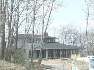 5340 River Ridge Ln, Ann Arbor, MI 48103