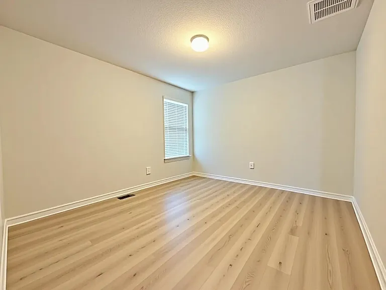 11816 Offlay Dr — Photo 20