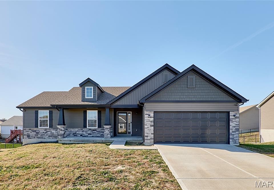1st image of 307 Waterford Ct