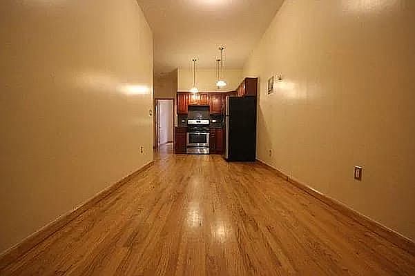 1st image of 304 Stanhope St APT 2L