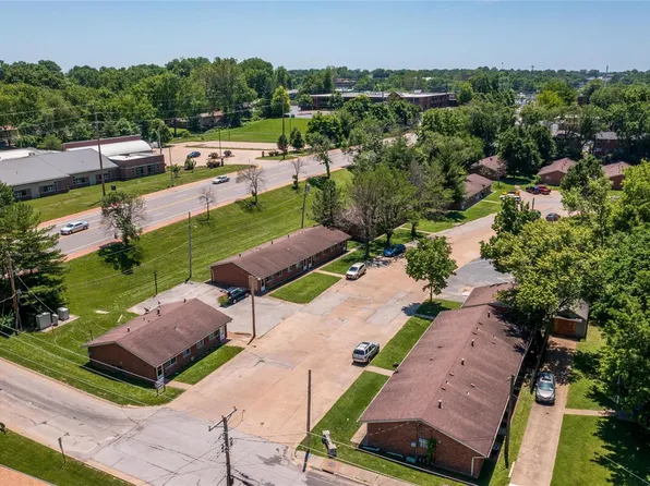 1 Marvin Gdns, Saint Louis, MO 63114