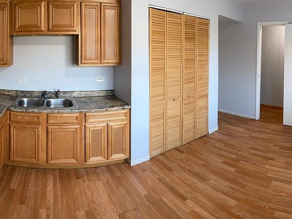 3rd image of 1551 McKool Ave #1551