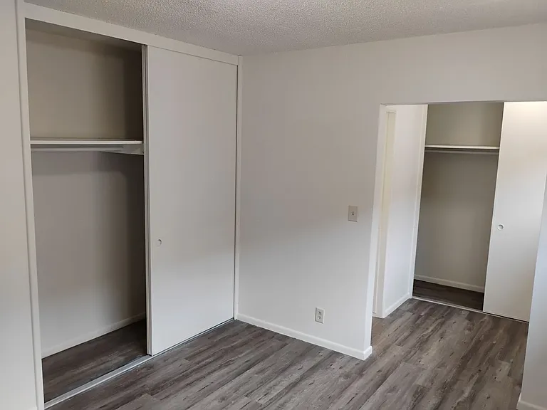 5311 Lexington Ave — Photo 17