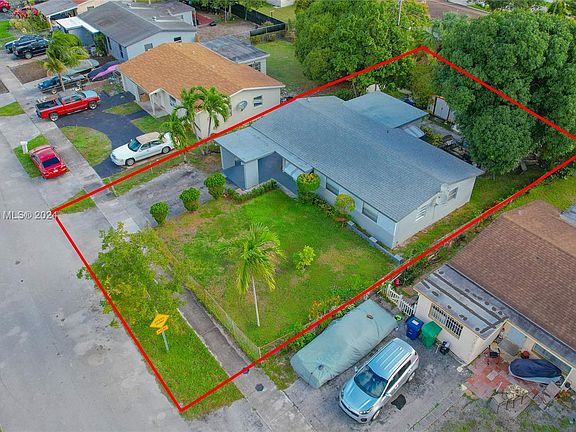 4th image of 1760 NW 36th Ave