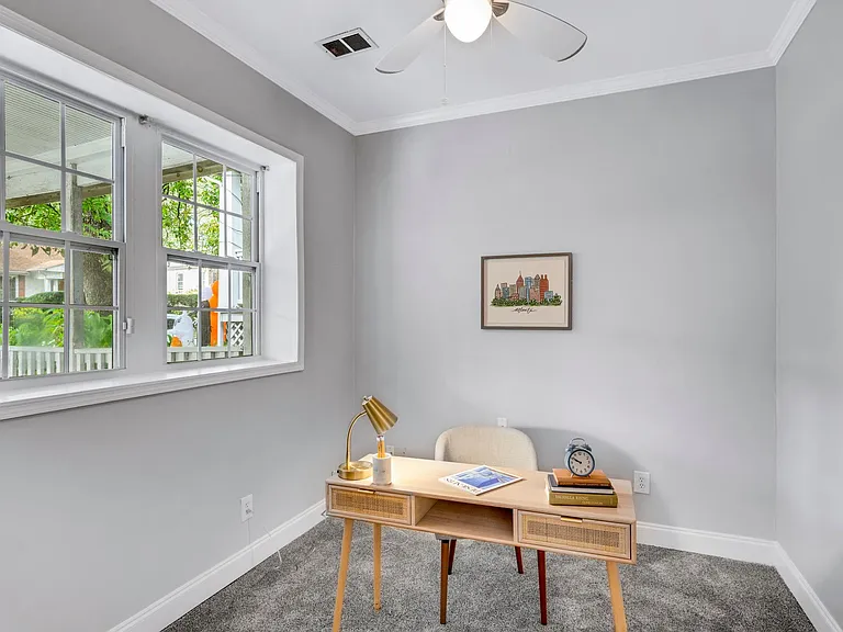 21 Bates Ave NE — Photo 10