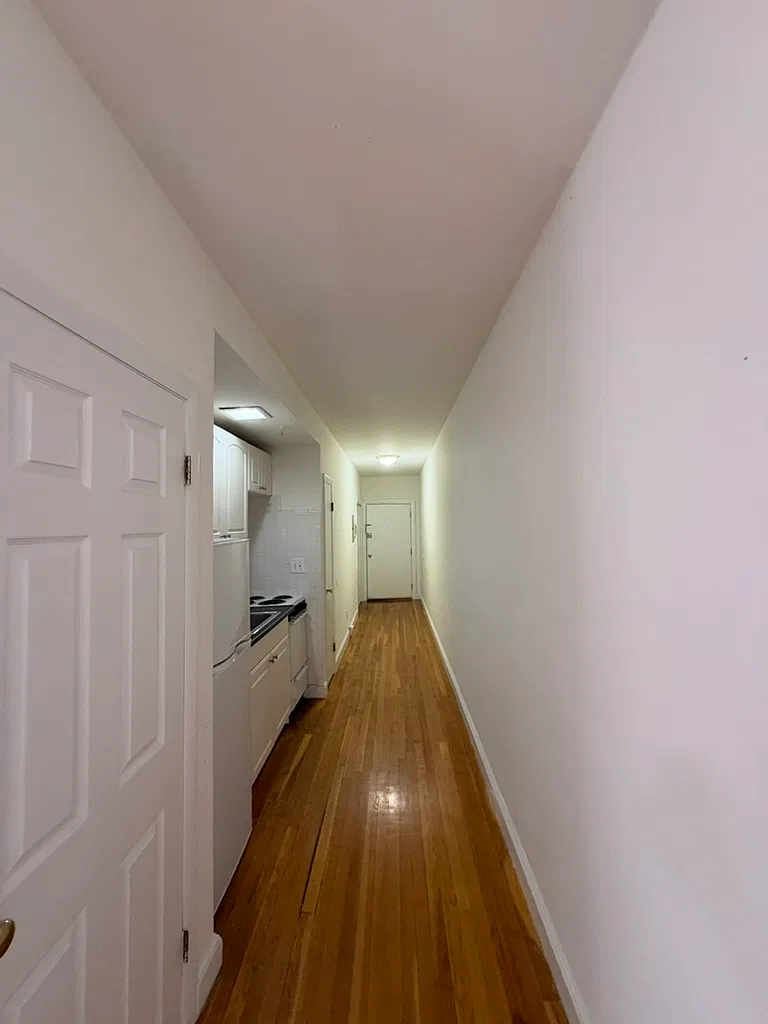 531 Beacon St — Photo 3