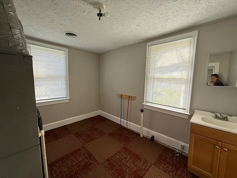 705 E Sevier Ave #1 — Photo 4
