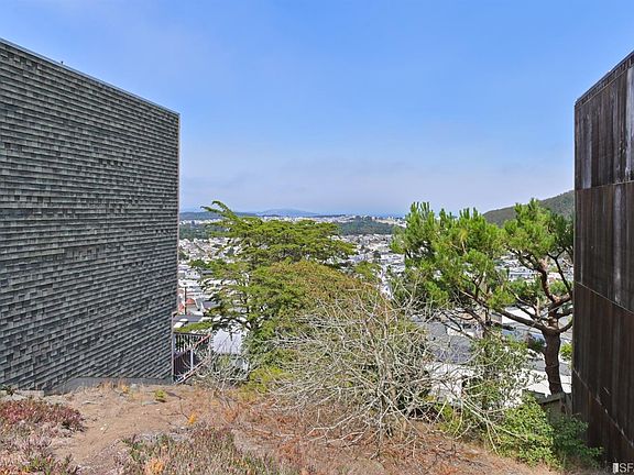 3rd image of 548 Ortega St