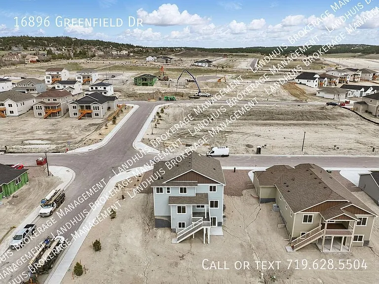 16896 Greenfield Dr — Photo 2
