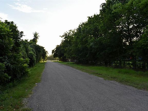 4th image of 37406 Elberta Ln