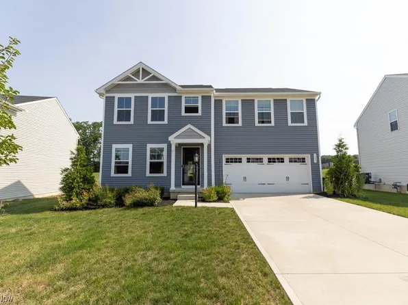 5697 Burlington Dr, Chippewa Lake, OH 44215
