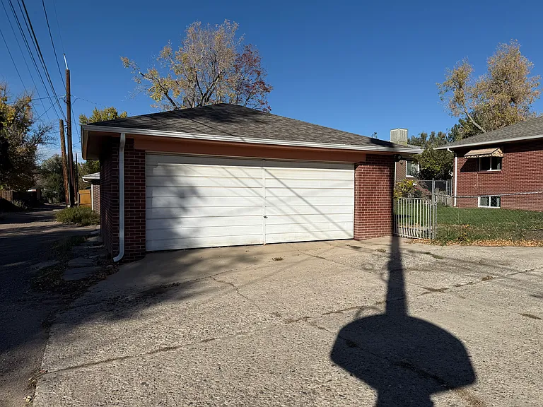 2975 S Downing St — Photo 26