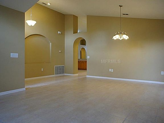 4th image of 2215 Blackwood Dr