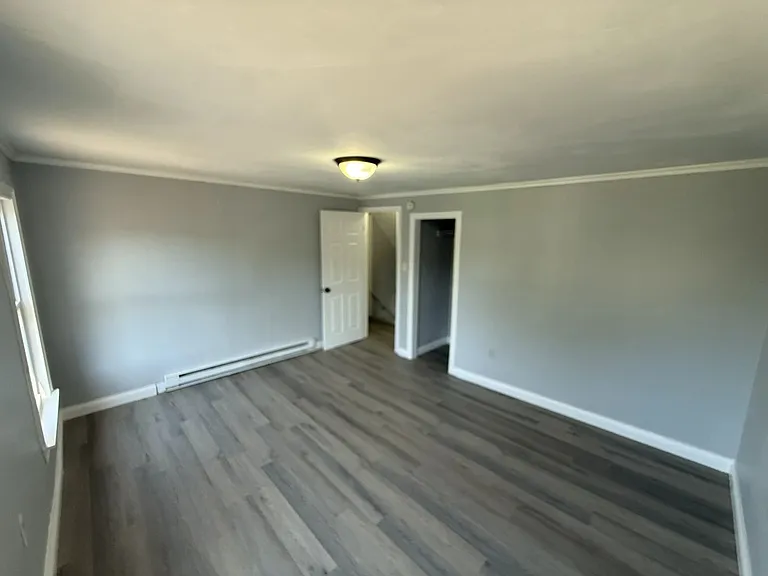 194 Green St — Photo 2