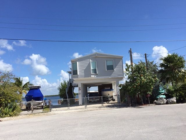 2nd image of 25 Sexton Cove Rd