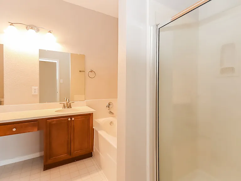 32103 Sue Ln — Photo 11